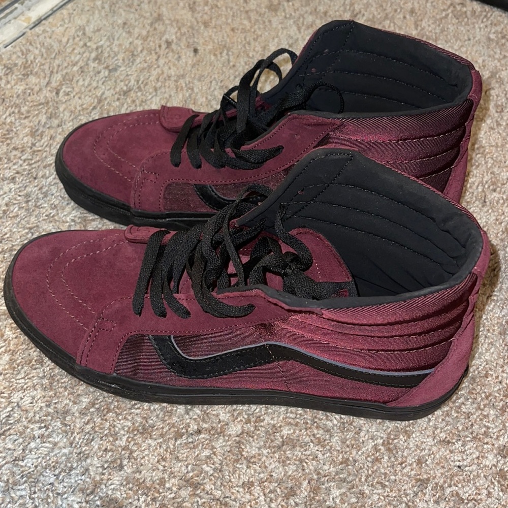 Maroon Sk8-Hi Vans